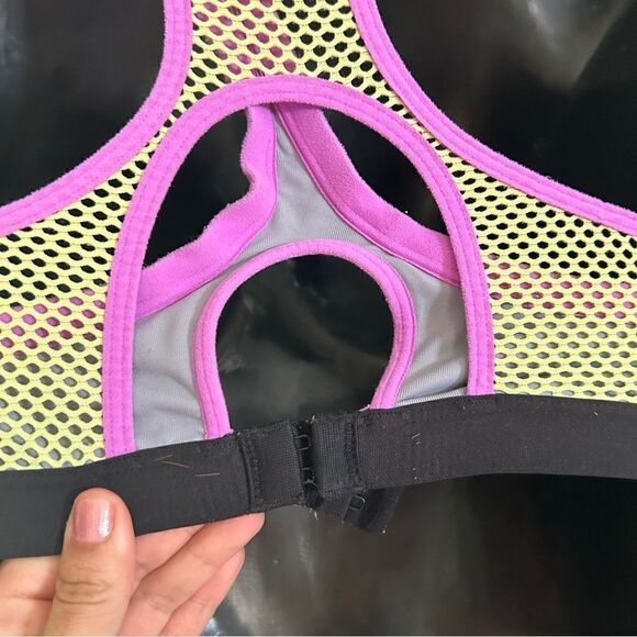 VSX Victoria’s Secret multicolored sports active bra top size 32B - Picture 5 of 6